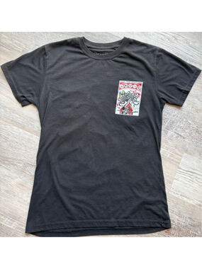 Fresh Laundry Black Red Tokyo Japan Savage Vibes T Shirt S
